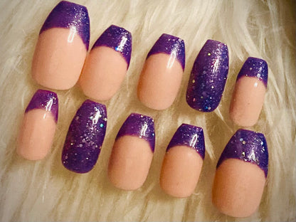 Sparkling Plums – Shorty Medium Press-On Nails | Elegant & Shimmering